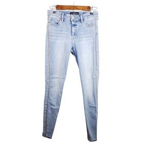 Lucky Brand Ava Super Skinny Women's 4 Light Wash Gold Trim